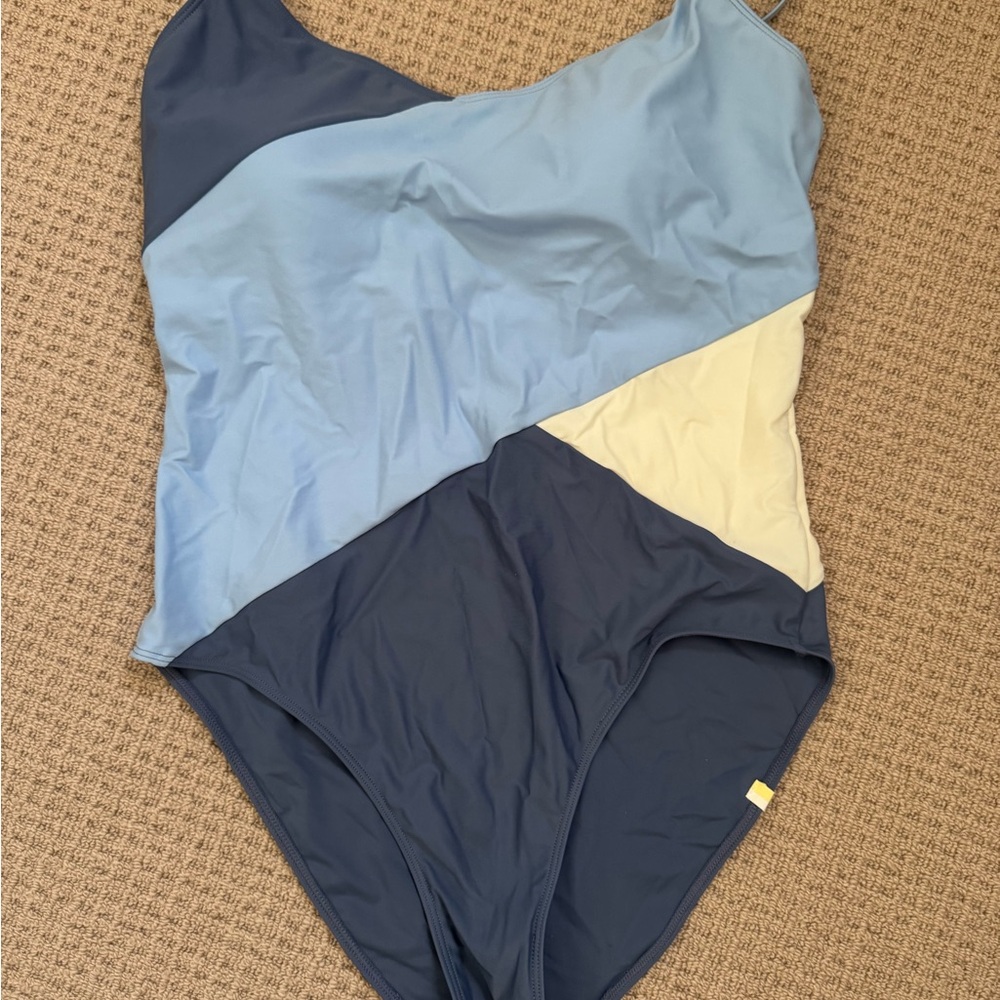 Colorblock One-Piece Swimsuit